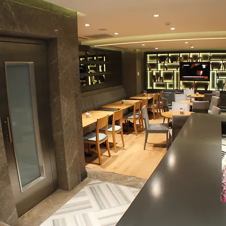 Hotel Aston Taksim 4*