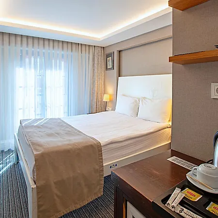 Aston Taksim 호텔 4*