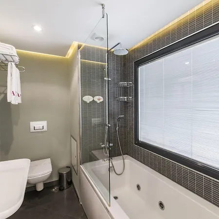 فندق Aston Taksim 4*