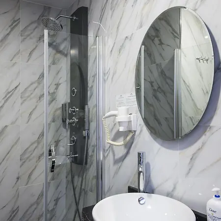 Aston Taksim Hotell 4*