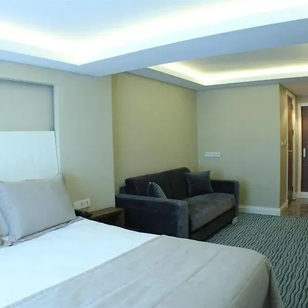 Aston Taksim Hotell 4*