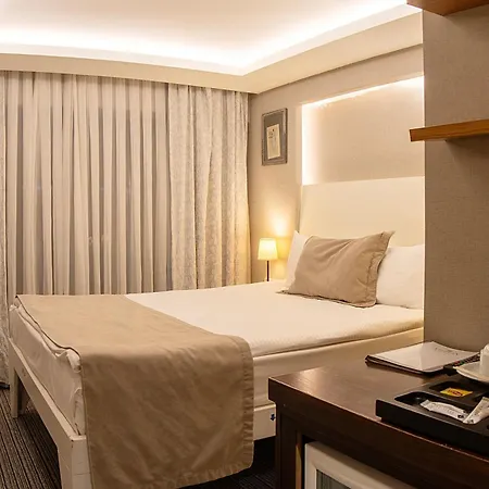 Aston Taksim 4*