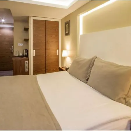 Aston Taksim 4*