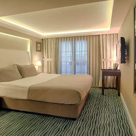Hotel Aston Taksim 4*