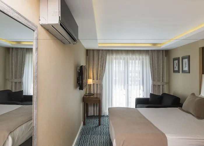 Aston Taksim 4*